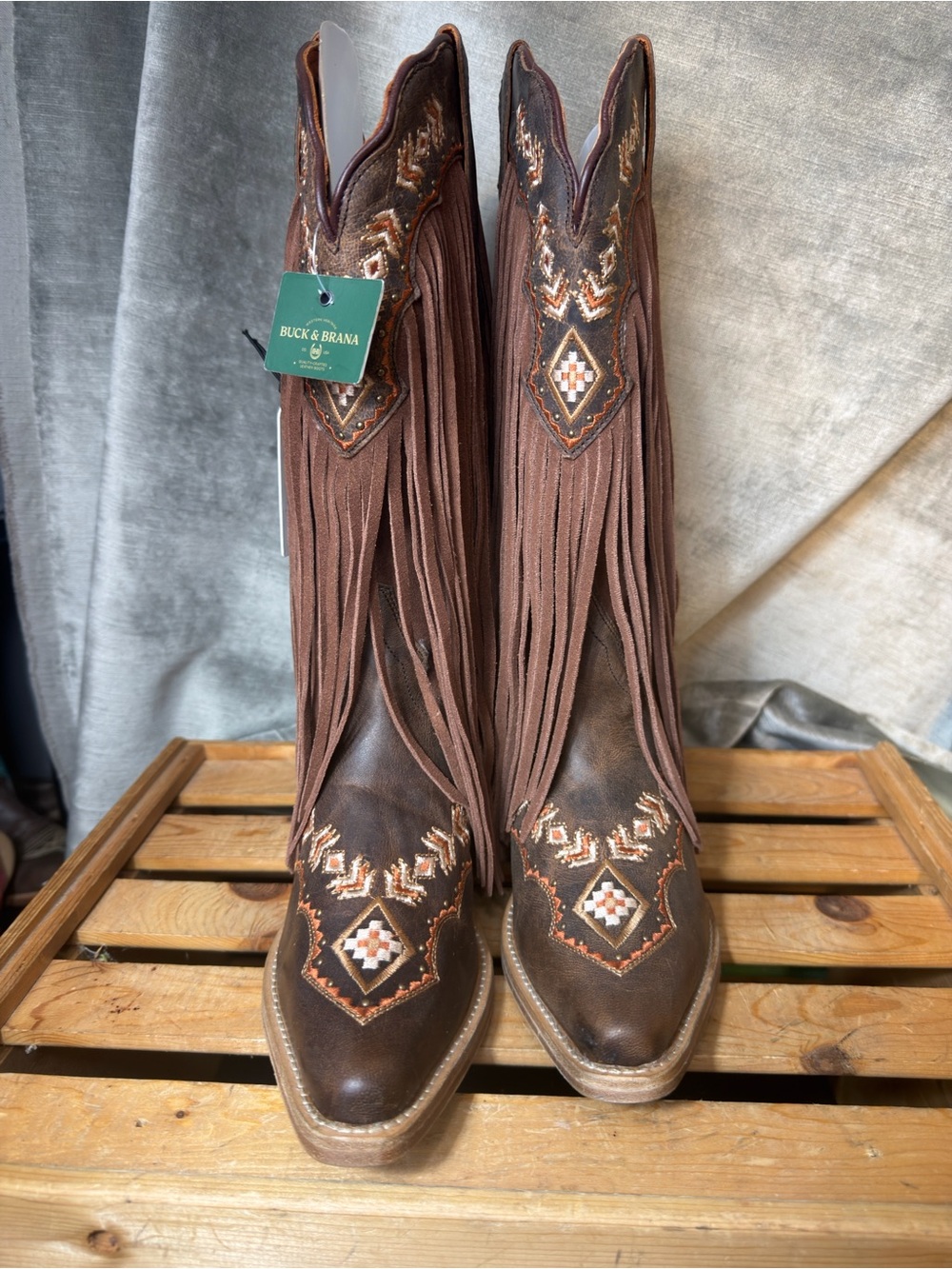 Buck & Brana *NEW* Franny Crack Women's Boot w/Fringe in Honey. Size 8.5 - Picture 2 of 16